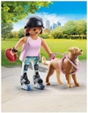 Patinadora con Retriever X 71739